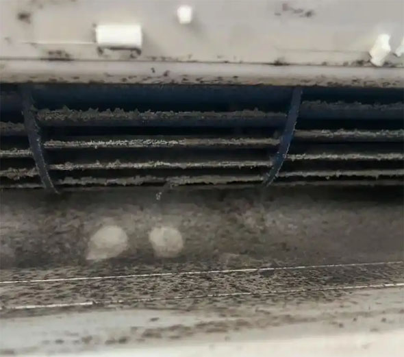 柏乡空调吹的风有股烧焦味是怎么回事